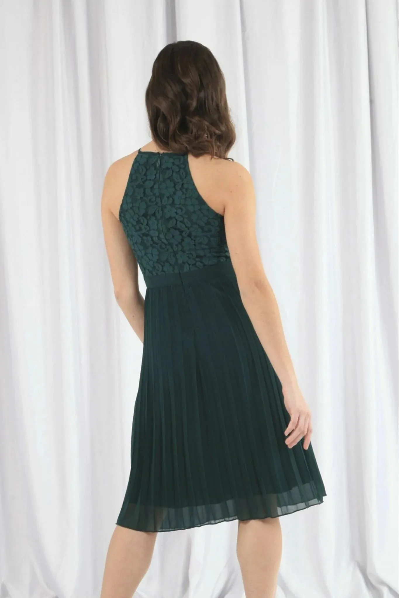 Double Second Green Halter Neck Pleated Lace Dress