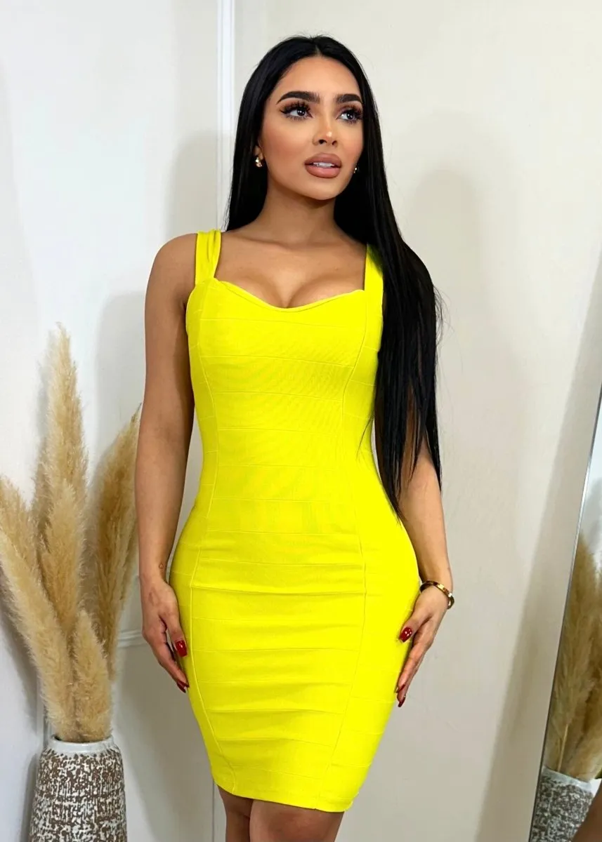 Giane Bandage Dress Lime