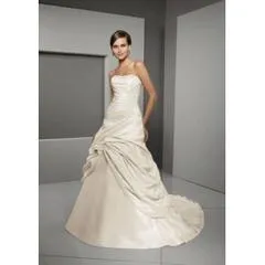 SALEStrapless Ivory Taffeta Bridal Gown Size 6 4505